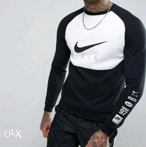 NIKE SweatShirt: Awsome Design