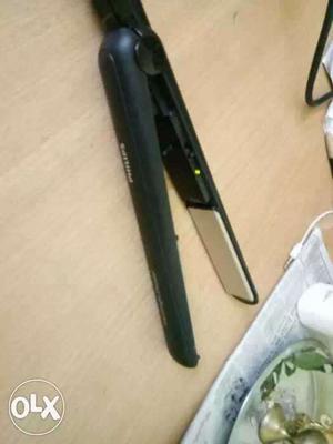 Philips straightner in good condition. 3months