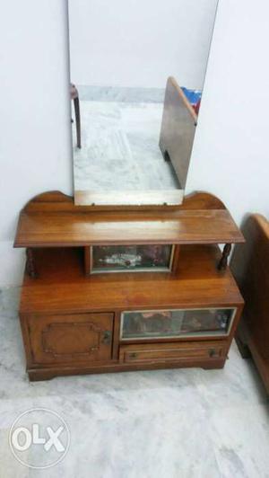 Pure Wooden Dresser With Mirror