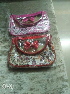 Red And Pink Floral cosmetic organiser