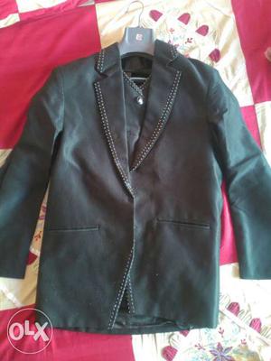 5 piece Suit for boys of age yrs.