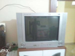 6 year old 29 inch flat tv in very good condition