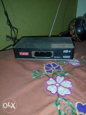 Airtel HD+ Set top box along with Remote,adapter