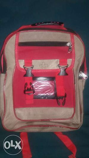 Backpack with 4 compartments plus water bottle