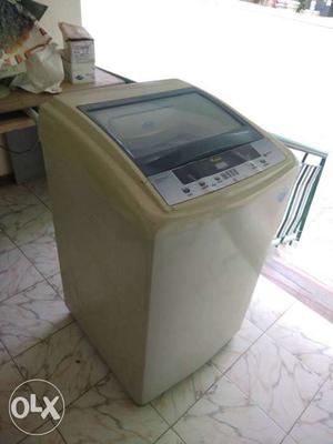 Beige Top-load Clothes Washer