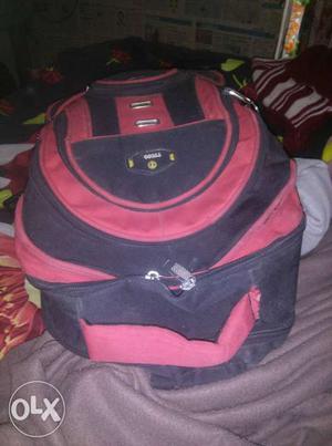 Black And Red Backpack Screenshot