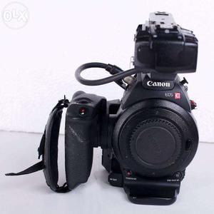 Canon video camera - c100