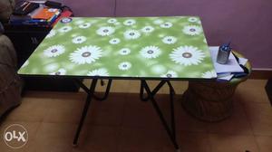 Foldable table only 3 months old