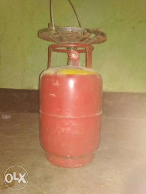 Gas cylinder with cooking top in perfect