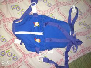 Gently used baby carrier. Its in excellent