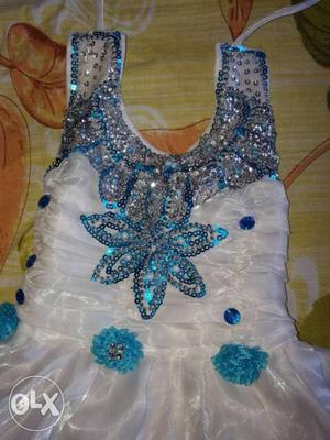 New cute baby party dress..(1 to 1.5 years old baby) no used