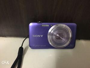 Sony Cybershot 16.2 MP camera with accessories (4