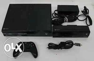 Xbox one console with kinect 500GB Day1 pack -