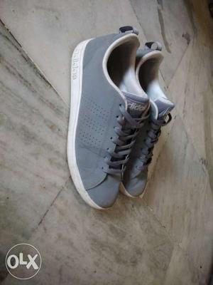 ADIDAS neo shoe of 9no size and a good comfort.