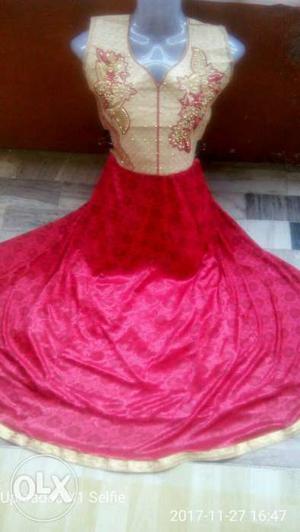 Beige And Pink Floral V-neck Sleeveless Dress
