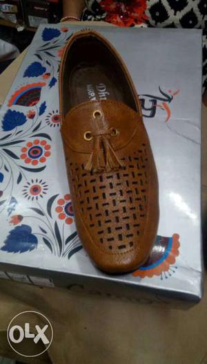 Men's Brown Leather Slip-on Dress Shoe