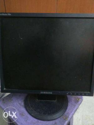 Samsung 15" monitor, multimedia keyboard, mouse