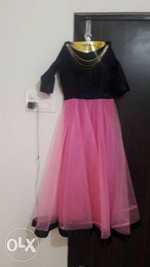 Women's Black And Pink Long-sleeved Maxi Dress