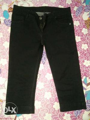 Wore only twice 34 size 3/4th full new jeans i