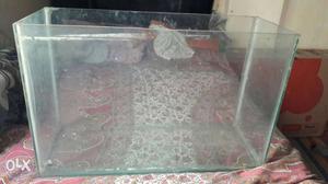 24"x16"x9" fish tank in a good condition