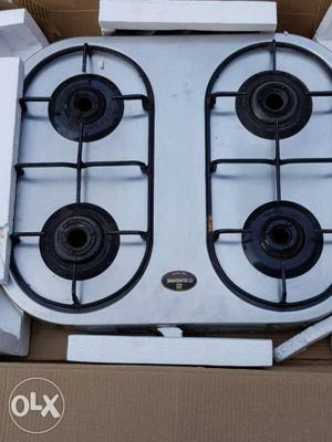 4 Burner Gas Stove used excellent condition