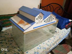 I guys i am sell fish tank,very good condition,i