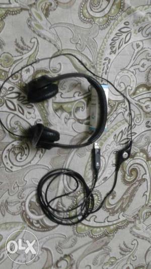 Logitech headset with Microphone H390 price slightly