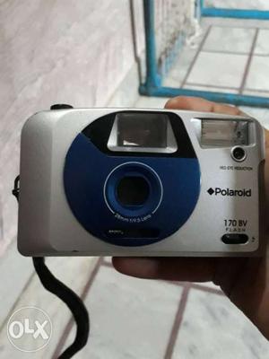 Polaroid camera ekdam badiya condition h