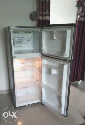 WHIRLPOOL Mastermind double door fridge,3yrs old