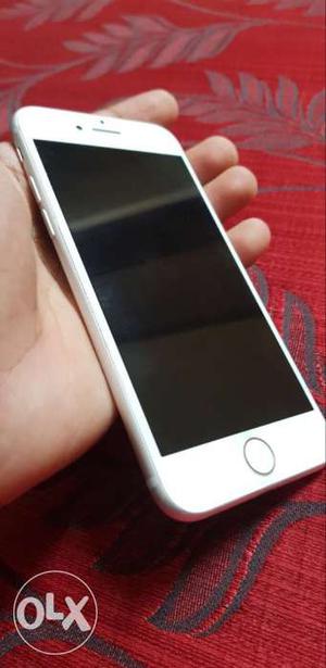 Apple Iphone 7 in amazing condition.Unused and 10
