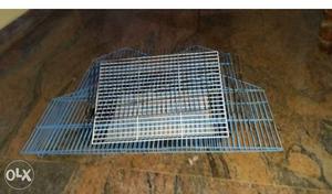 Bird cage in good condition with waste collecting