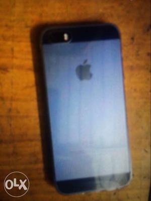 Hurry Apple 5s for sell in good condition and