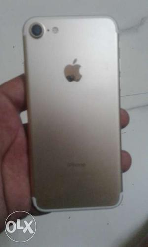 Iphone 7 32 gb Gold Extremely beautiful condition