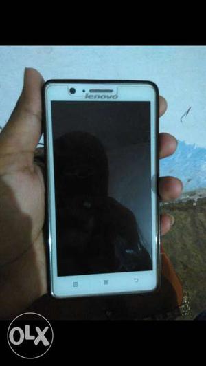 Lenovo Superb conditions 1Gb Ram 8mp back 2 mp front