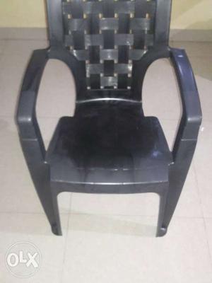 New plastic chairs for sell