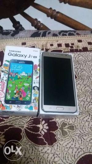 Samsung galaxy j7 at mint condition with full