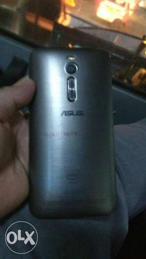 ASUSZ00AD good condition 1 yr old