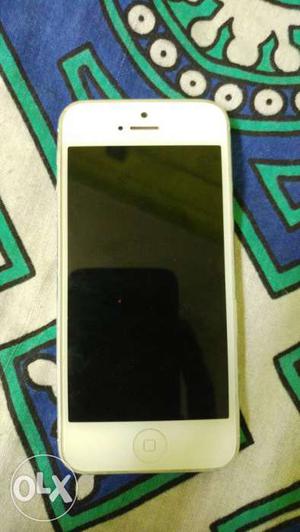 Superb condition only mobile 4g iphone 5 great