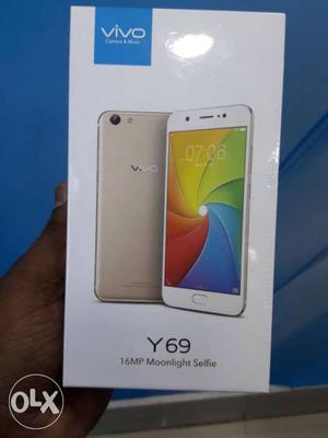 Vivo y69 new sealed piece for sale with warranty