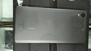 Xperia X 3gb ram 64gb internal memory, 23mp back