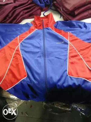 Branded quality tracksuit is all sizes 9 color