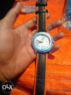 Fastrack watch is in new condition and this watch