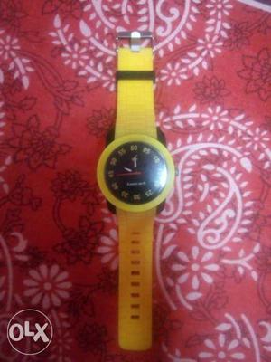 Fastrack wrist watch almost like new is on sale