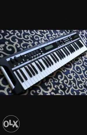 Korg X50 With Full Of Exclusiv Tone.. Urgent Sale