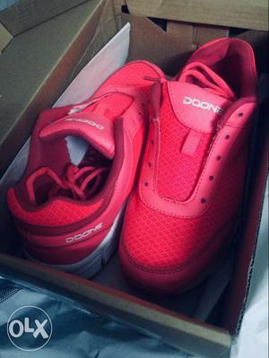 Size 5 girls branded JOGGING shoes just bought it