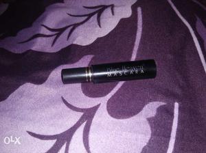 This is the mascara which is black and very dark.