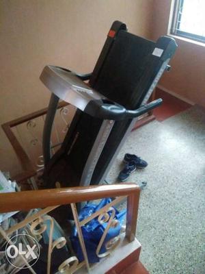 Treadmill good condition call 9seven