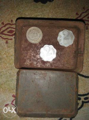Two 2 And One 25 Indian Paise Coins