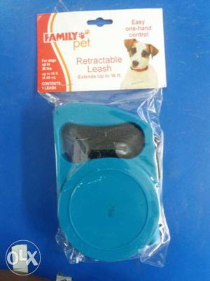Dog retractable leash extends up to 16 ft