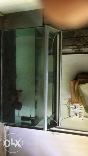 Fish tank 4' x2' with cover, filter and stand